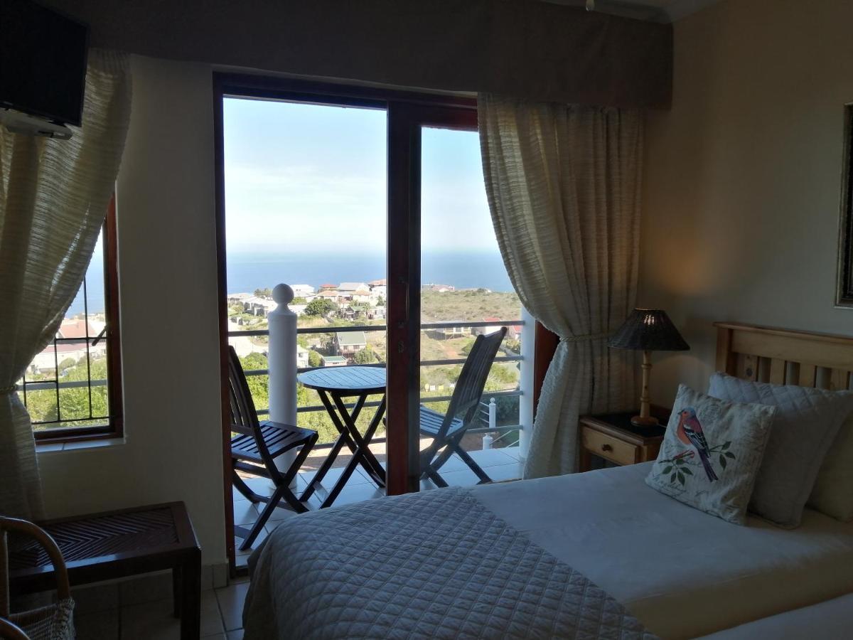 Amzee Bokmakierie Guest House Dana Bay Room photo